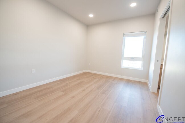 Building Photo - Brand-New Luxury Living with Mountain Charm at Studio Crossing