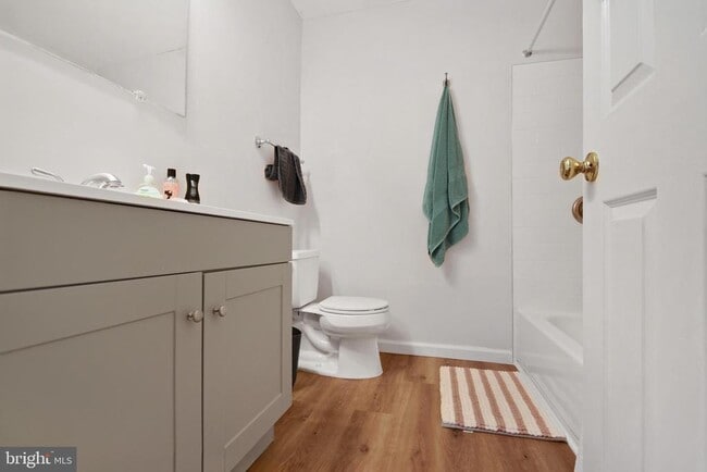 Building Photo - 308 Kidwelly Ct