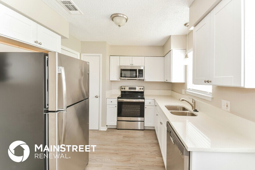 Building Photo - 6507 Ridge Cir Dr