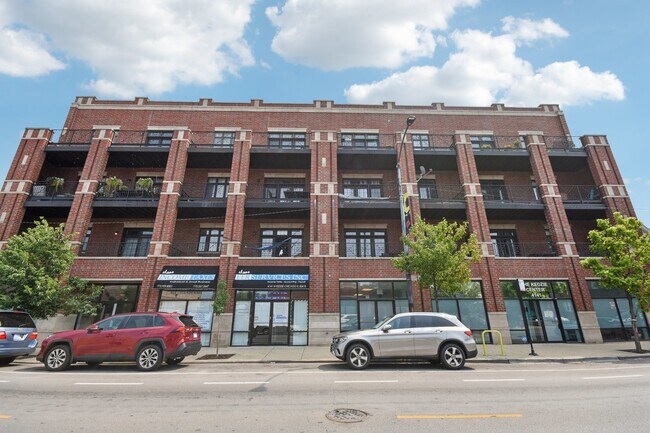 Building Photo - 4141 N Kedzie Ave