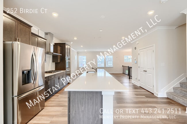 Building Photo - 252 Birdie Ct