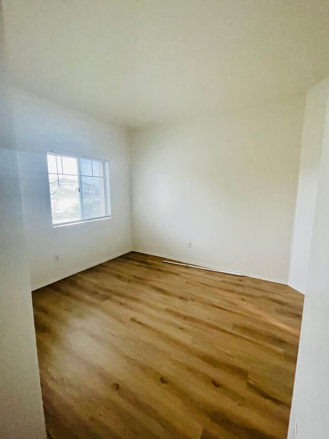 Building Photo - Heart of Ventura Living: Elegant Two-Story 4-Bedroom, 3-Bathroom Home