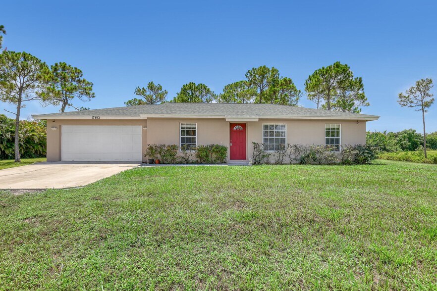 Building Photo - 17892 Hamlin Blvd