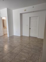 Building Photo - 2138 Van Buren St