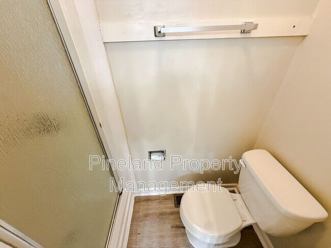 Building Photo - 888 De Paul Dr