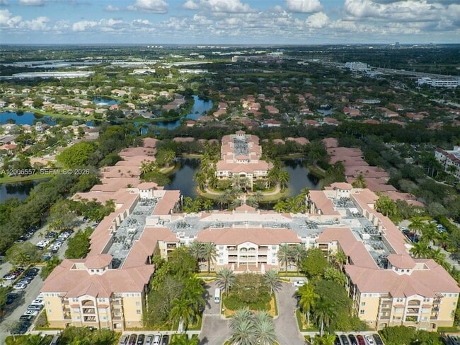 Building Photo - 16101 Emerald Estates Dr