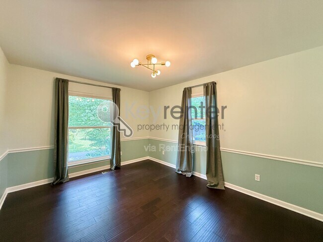Building Photo - 4910 Bal Harbor Dr