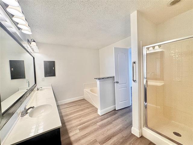 Building Photo - 201 Yosemite Dr