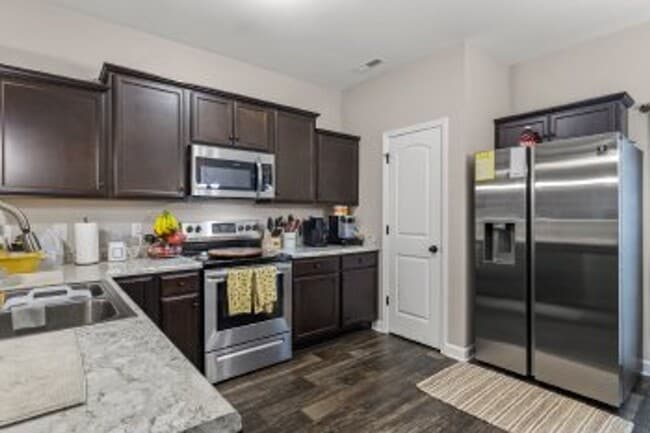 Building Photo - 207 Alexa Pl