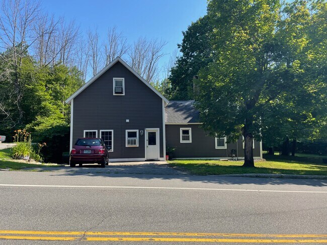 Primary Photo - 695 Turnpike Rd