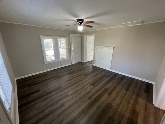 Building Photo - 2 Bedroom 1 bathroom house in Wake Forest