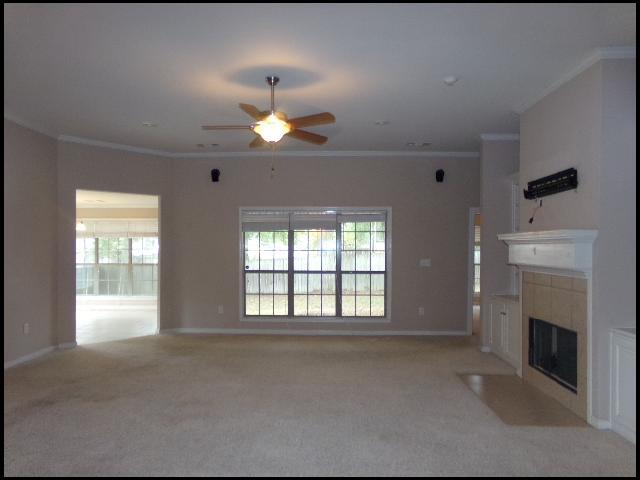 Building Photo - 303 Hidden Meadows Dr