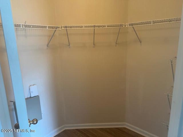 Building Photo - 2095 Willesdon Dr E