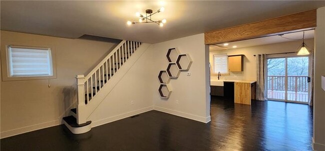 Building Photo - 117 Ridgewood Ave