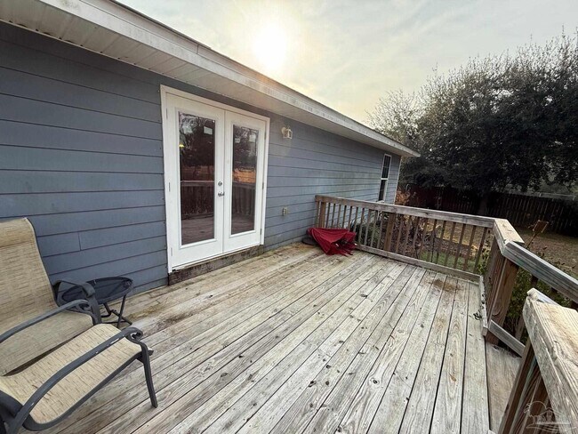 Building Photo - 6640 Tidal Bay Dr