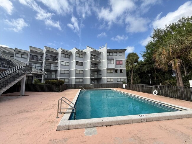 Building Photo - 1920 N Congress Ave