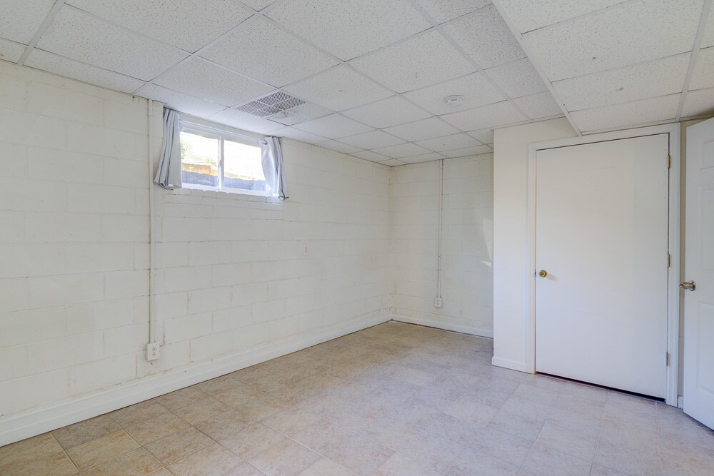 Building Photo - 514 Hillsborough St