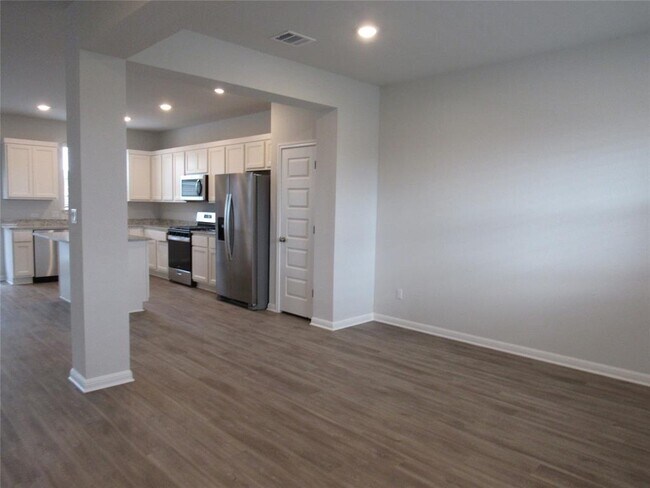 Building Photo - 2406 Amara Levi Ln