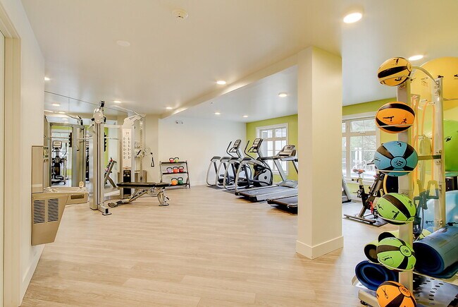 Building Photo - Park Highland