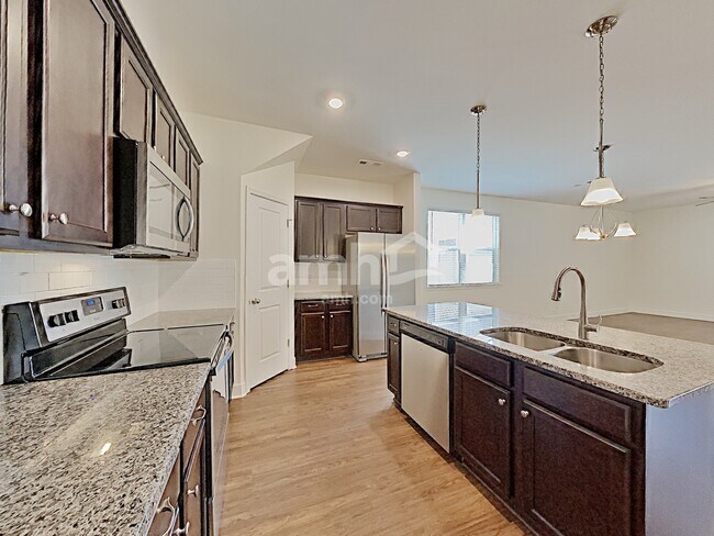 Building Photo - 5056 Trailwater Dr