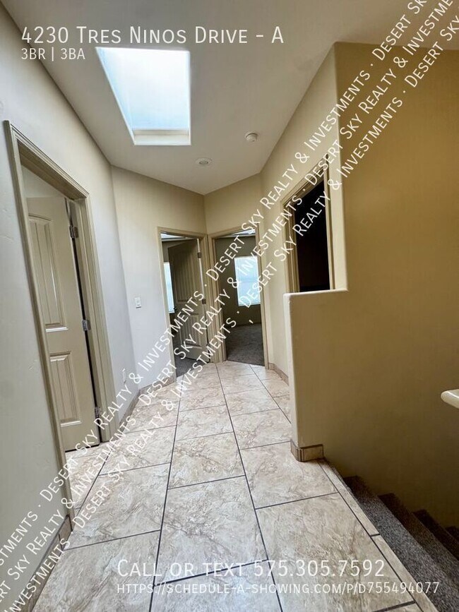 Building Photo - 4230 Tres Ninos Dr
