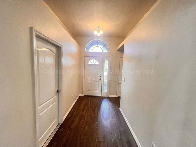 Building Photo - 3930 Lakeside Reserve Ln