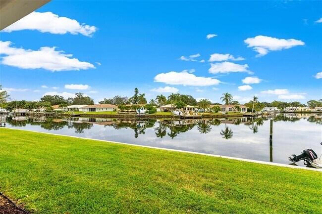 Building Photo - 6497 Cape Hatteras Way NE