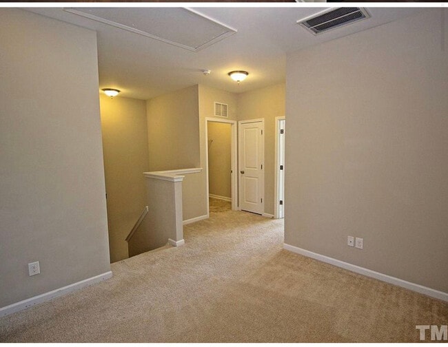 Building Photo - 1404 Alemany St