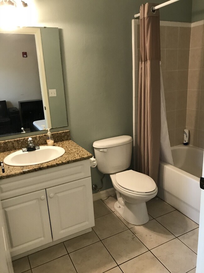 Building Photo - Saint Charles - Luxury 2 Bedroom, 2 Bathroom Condo