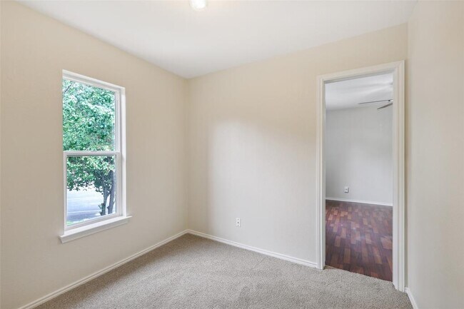 Building Photo - 8313 Steamline Cir