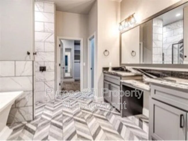 Building Photo - 115 Weaver Rd