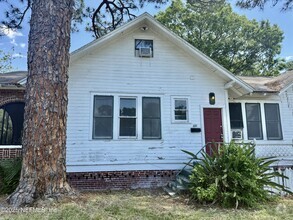 Building Photo - 1071 Willow Branch Ave