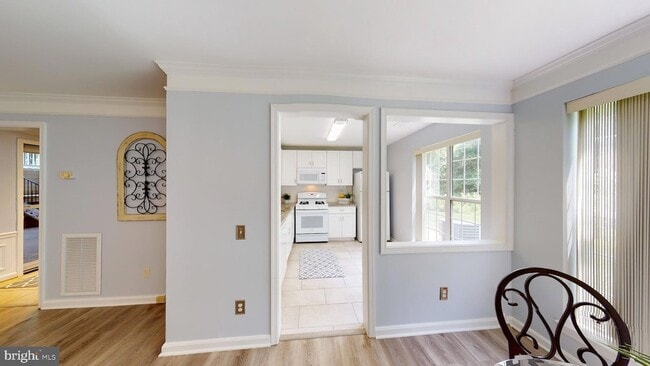 Building Photo - 46895 Eaton Terrace