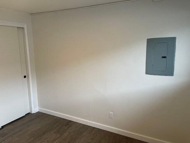 Building Photo - ? Move-In Special – $750 Off 1st Month’s R...
