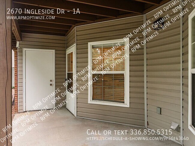 Building Photo - 2670 Ingleside Dr