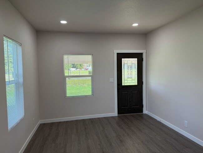 Building Photo - Updated 3 bedroom 2 bathroom house in Dexter!