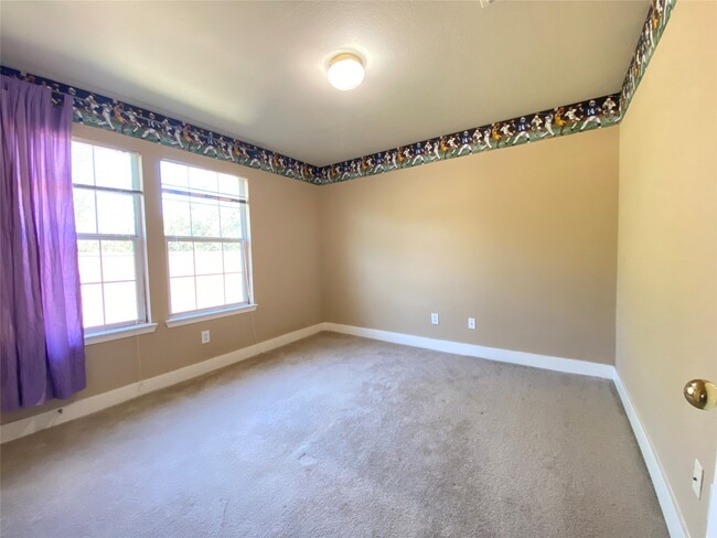 Building Photo - 5843 Sonoma Ridge