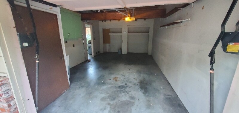 Building Photo - 2033 Donald Dr