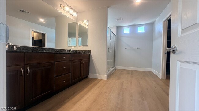Building Photo - 5718 Woodchester Ave