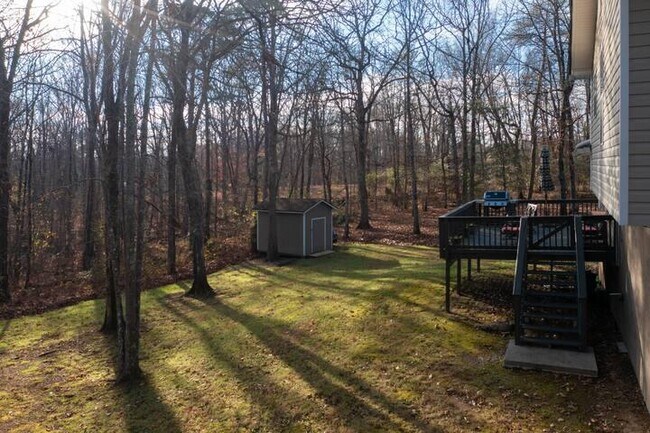 Building Photo - 7206 Sawyer Rd