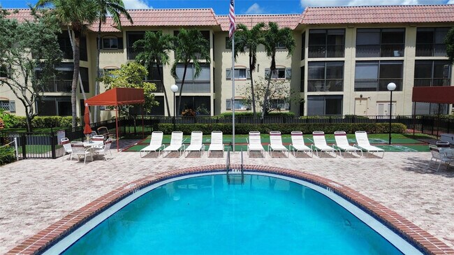 Building Photo - 251 S Cypress Rd