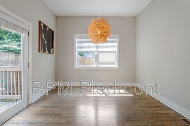 Building Photo - 1418 Allegheny St SW