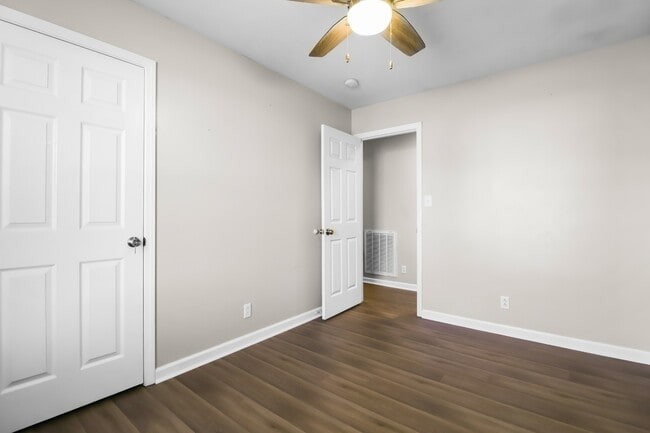 Building Photo - 3741 Cave Mill Ct