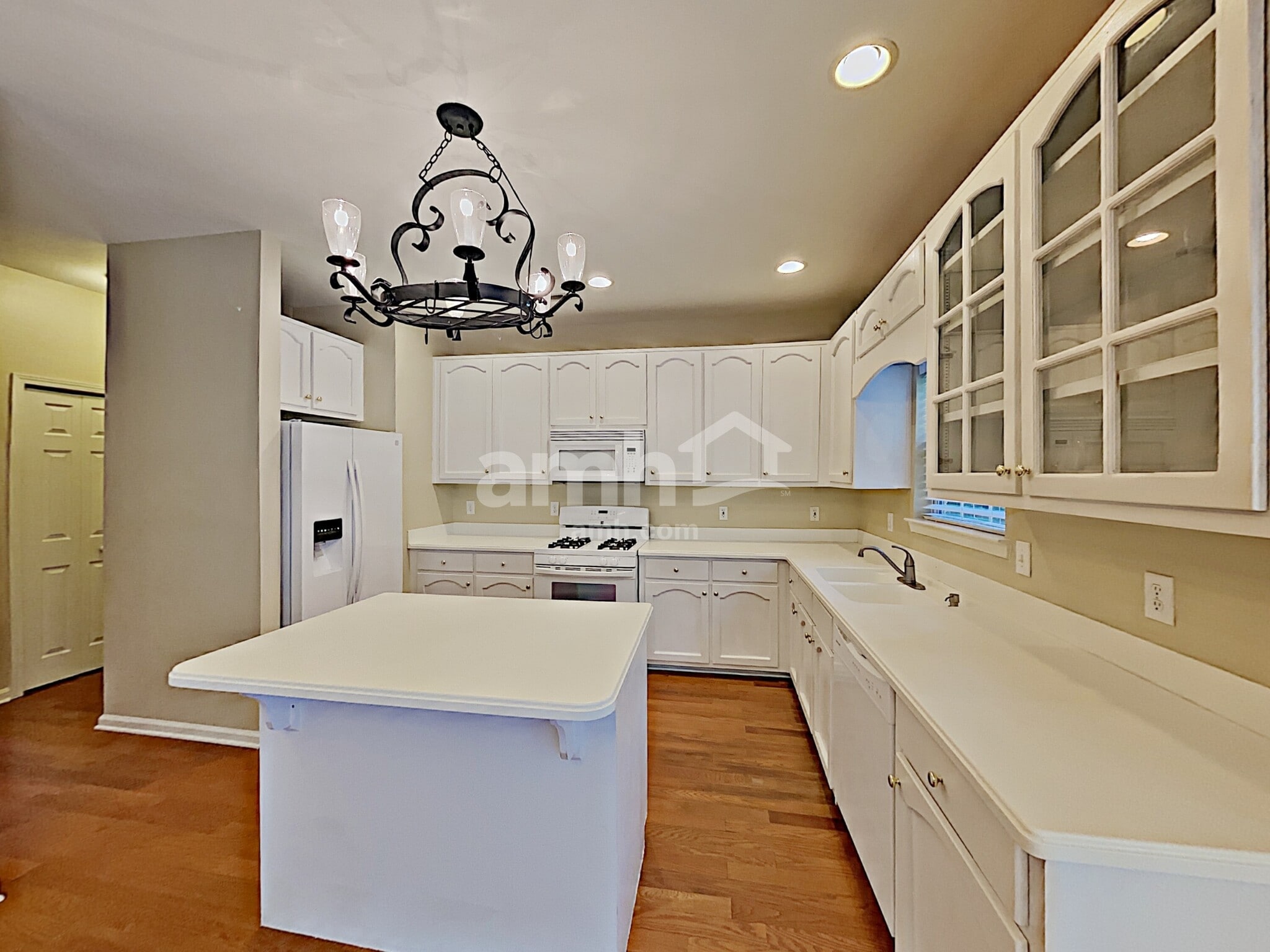 Building Photo - 155 Valley Bluff Dr