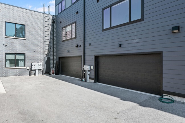 Building Photo - 6605 North Ave