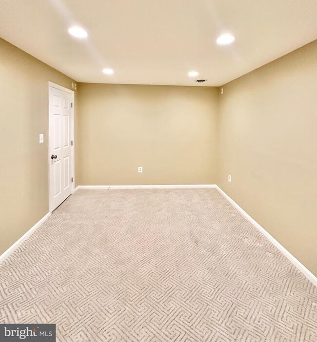 Building Photo - 12102 Snow Shoe Ct