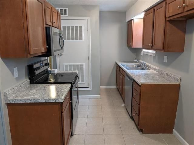 Building Photo - 900 S Lexington St