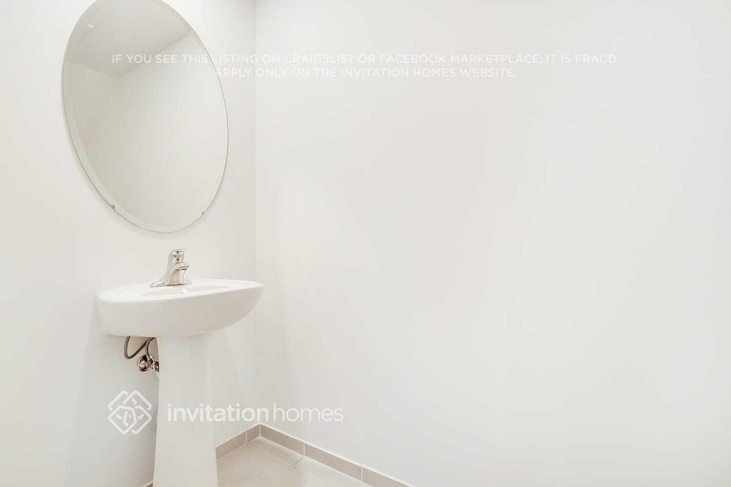 Building Photo - 2410 N 108th Dr