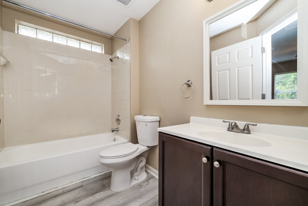 Building Photo - 6719 Summer Cove Dr