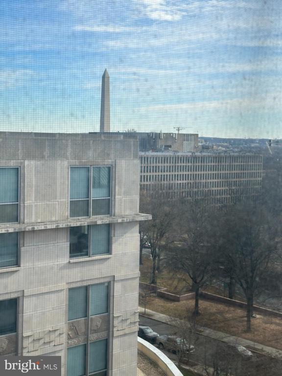 Building Photo - 522 21st St NW